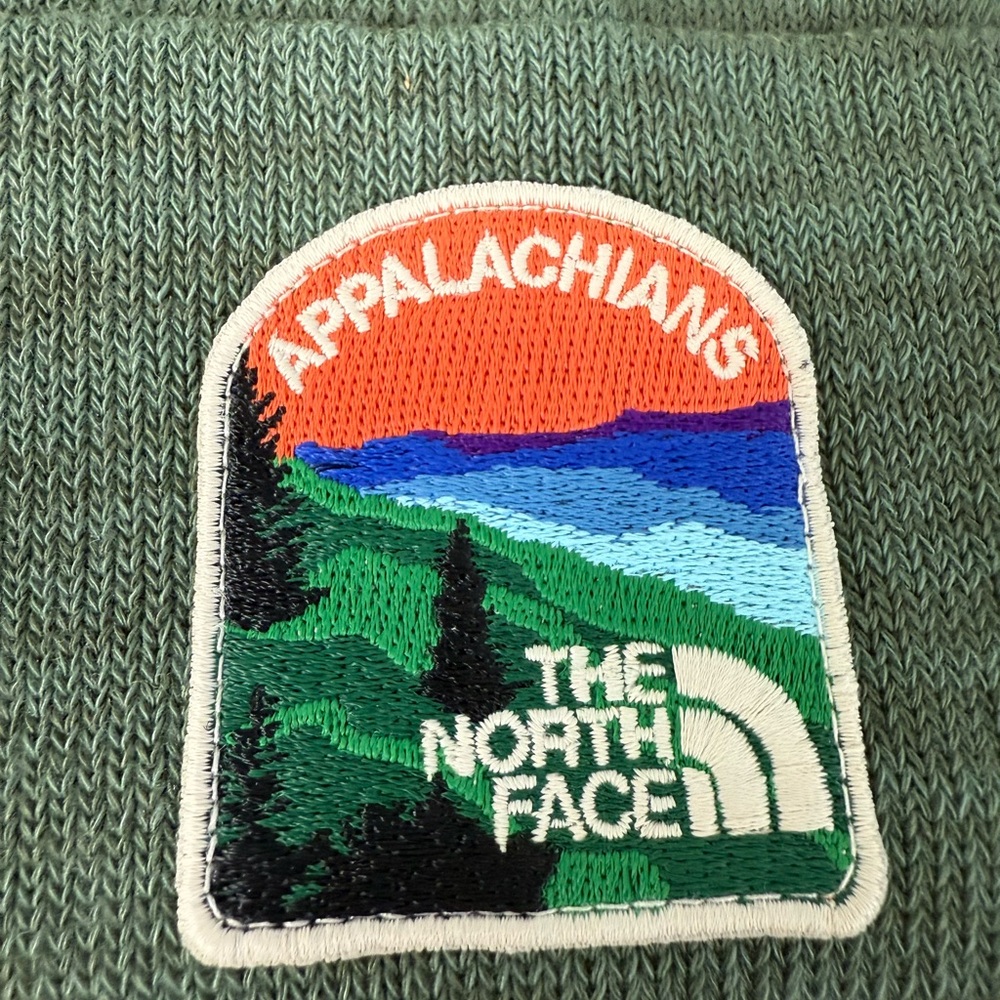TNF North Face Earthscape Embroidered Patch Beanies set of 3 New NwT Mountains - Picture 3 of 10